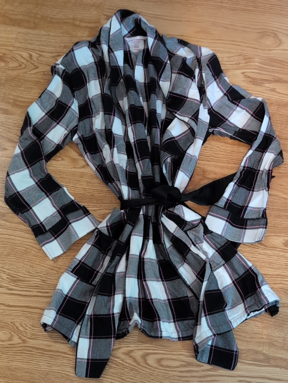 EUC Victoria's Secret Black, White & Pink Plaid Cardigan - Extra Small